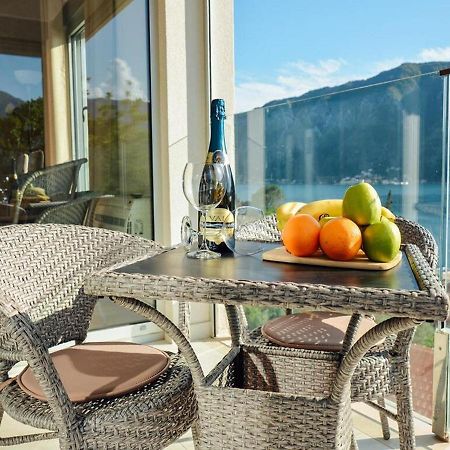 Ily Apartment With Sea View Kotor Exterior photo