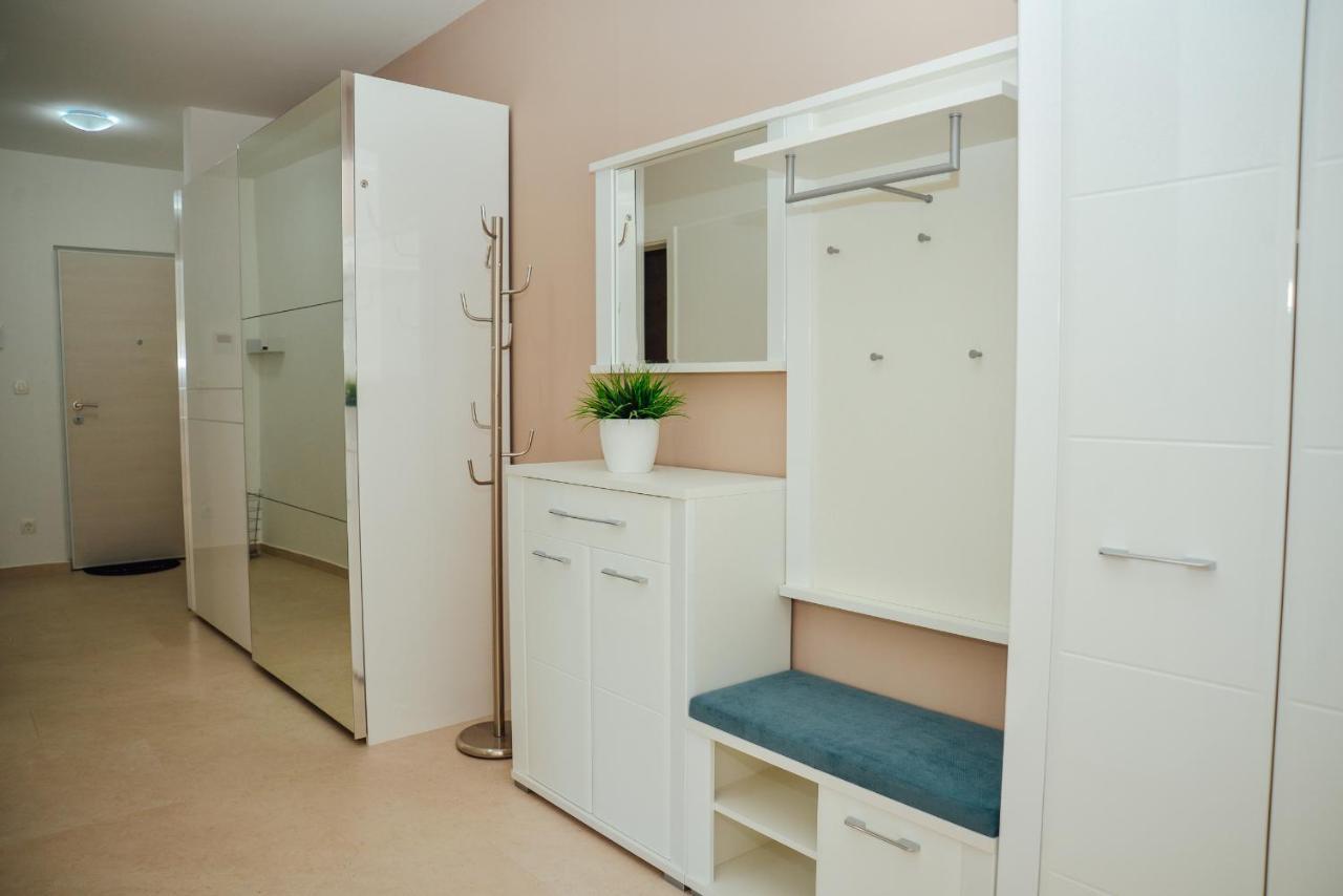 Ily Apartment With Sea View Kotor Exterior photo