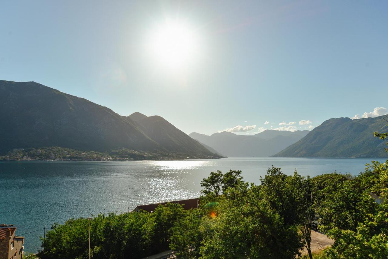 Ily Apartment With Sea View Kotor Exterior photo